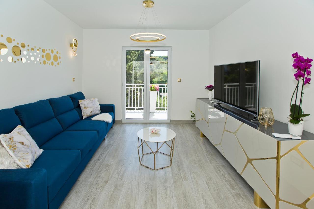 Luxury Apartment Veronika Хвар Екстериор снимка