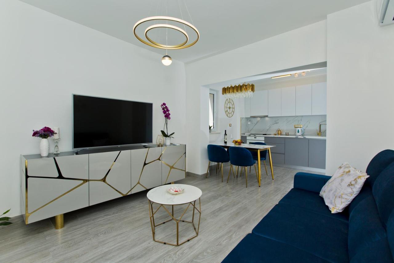 Luxury Apartment Veronika Хвар Екстериор снимка