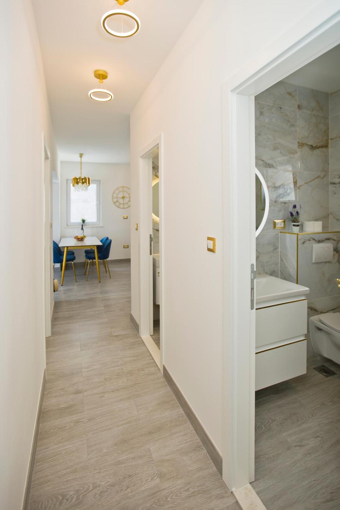 Luxury Apartment Veronika Хвар Екстериор снимка